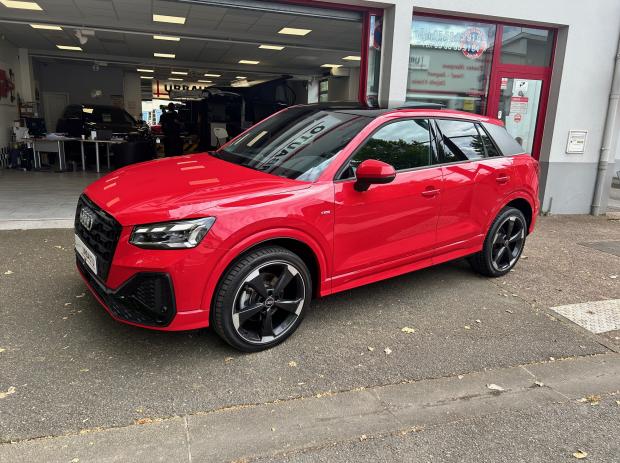 AUDI Q2